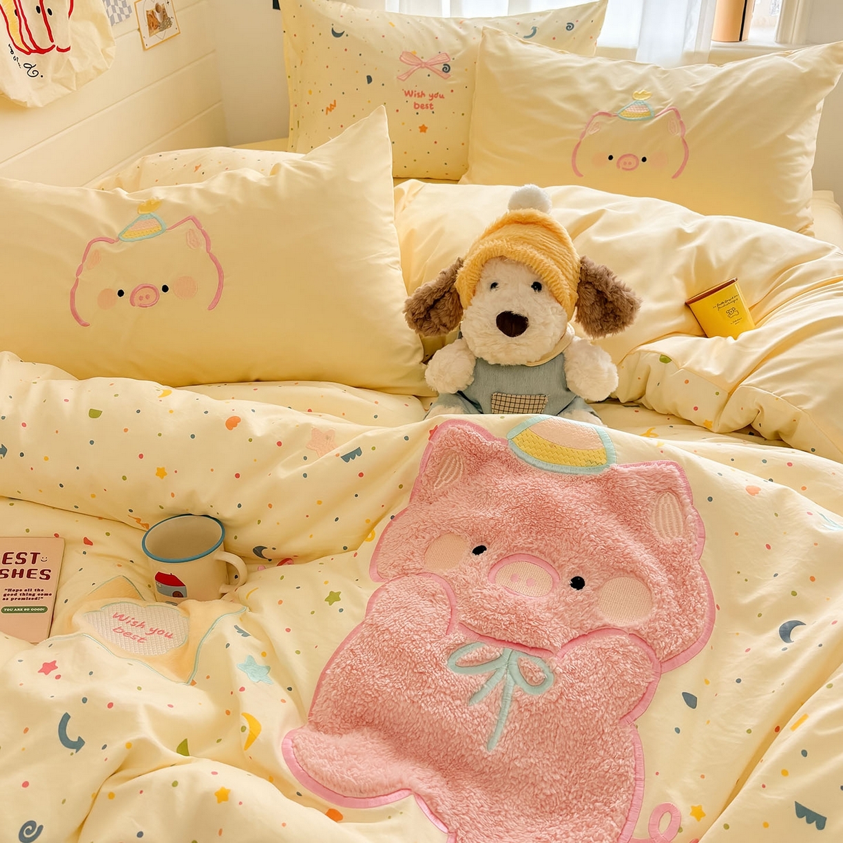 91家纺网 家纺一手货源 找家纺 我心家纺 2026新款卡通刺绣四件套 小猪的礼物-黄