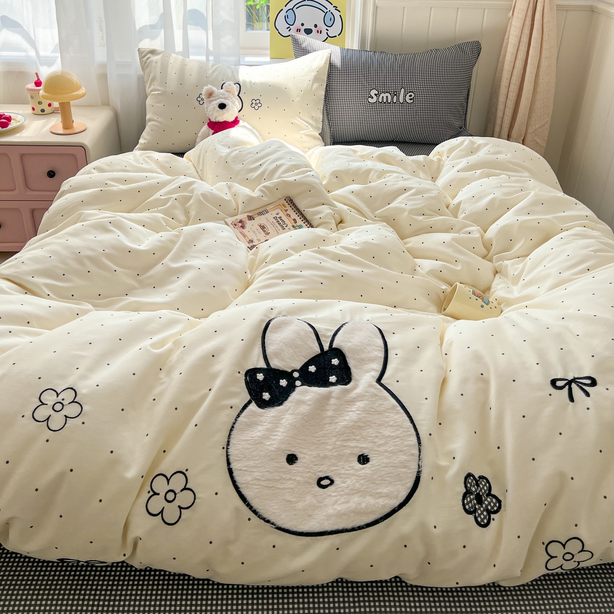 91家纺网 家纺一手货源 找家纺 桃喜 2026新款全棉纯棉贴布绣四件套（会员-5元） 波点兔兔（全棉）