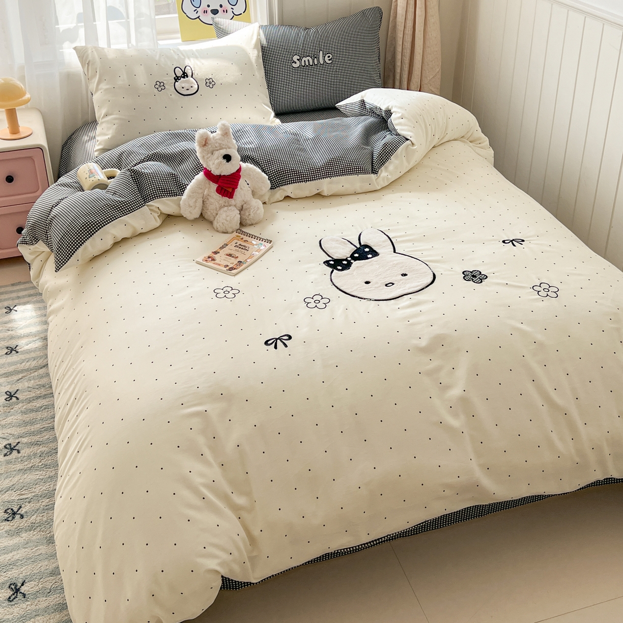 91家纺网 家纺一手货源 找家纺 桃喜 2026新款全棉纯棉贴布绣四件套（会员-5元） 波点兔兔（全棉）