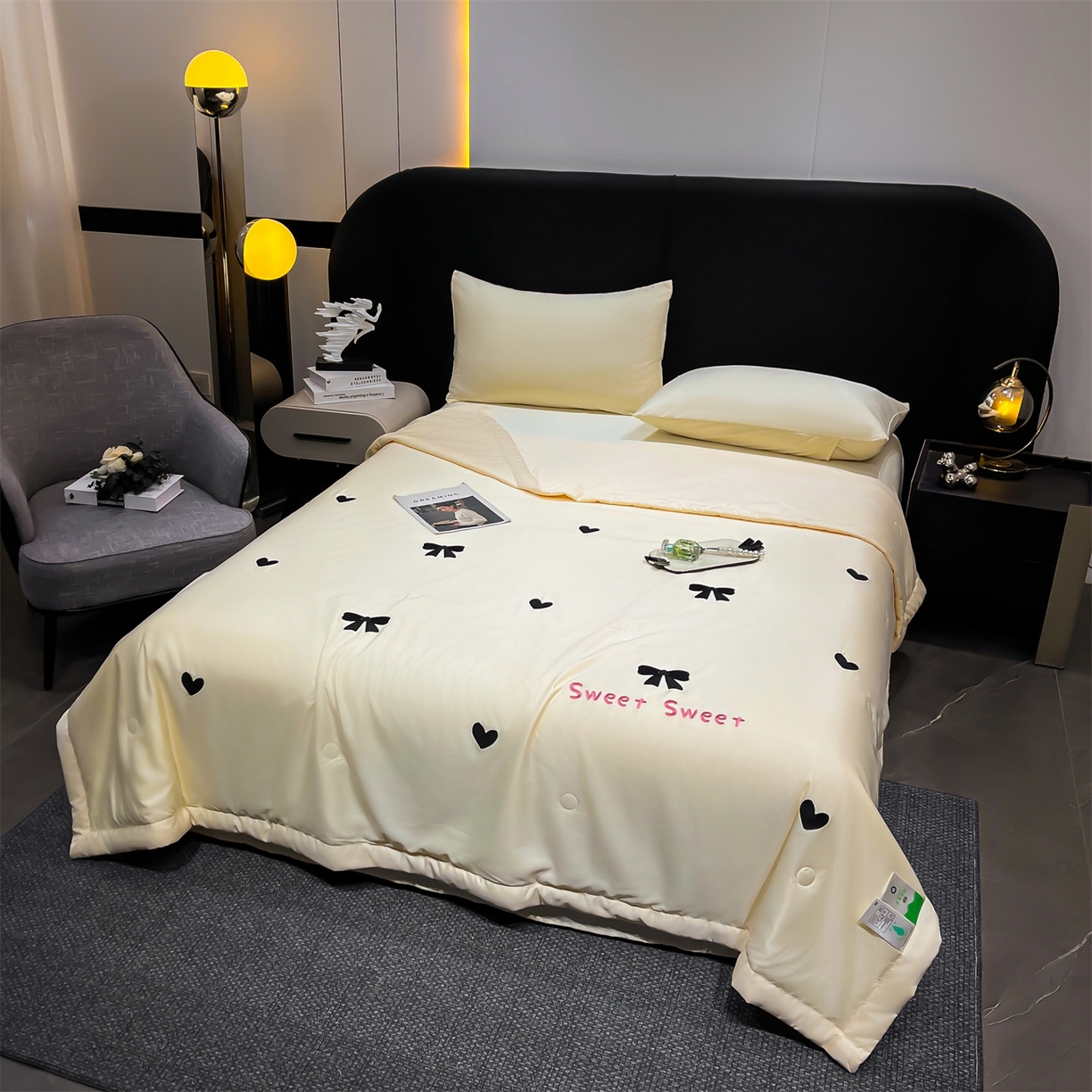 91家纺网 家纺一手货源 找家纺 梵蒂莎 2026新款满绣系列-水洗真丝空调被水洗冰丝夏被四件套夏凉被（需要买家秀，加微信） 爱心蝴蝶结-米白