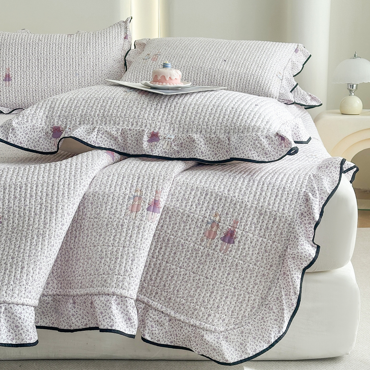 91家纺网 家纺一手货源 找家纺 （总）幸嘉轩 2026新款双层纱花边床盖单件加厚夹棉云感皱皱纱花边款床单三件套