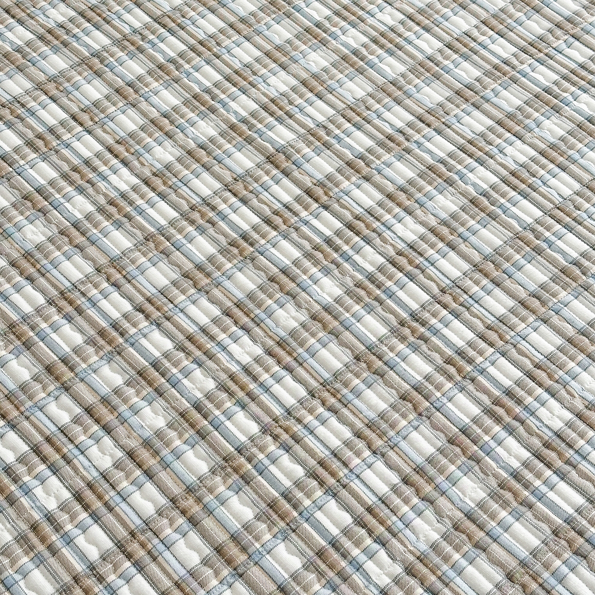 91家纺网 家纺一手货源 找家纺 幸嘉轩 2026新款双层纱花边床盖单件加厚夹棉云感皱皱纱花边款床单三件套 北野