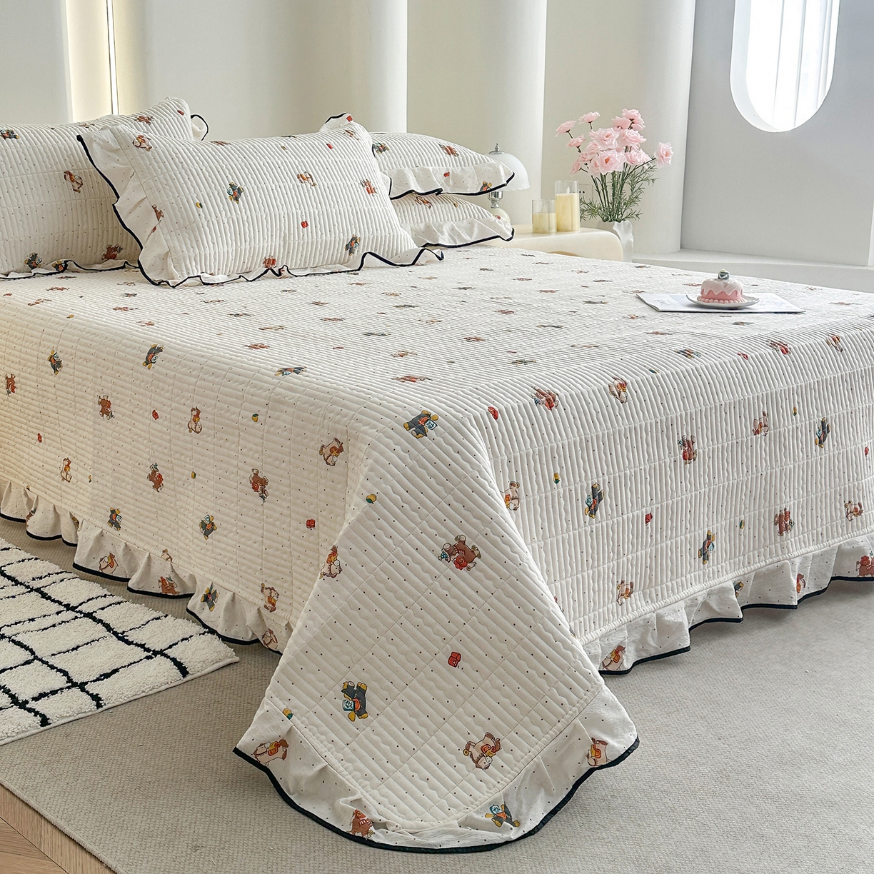 91家纺网 家纺一手货源 找家纺 幸嘉轩 2026新款双层纱花边床盖单件加厚夹棉云感皱皱纱花边款床单三件套 吉祥小马