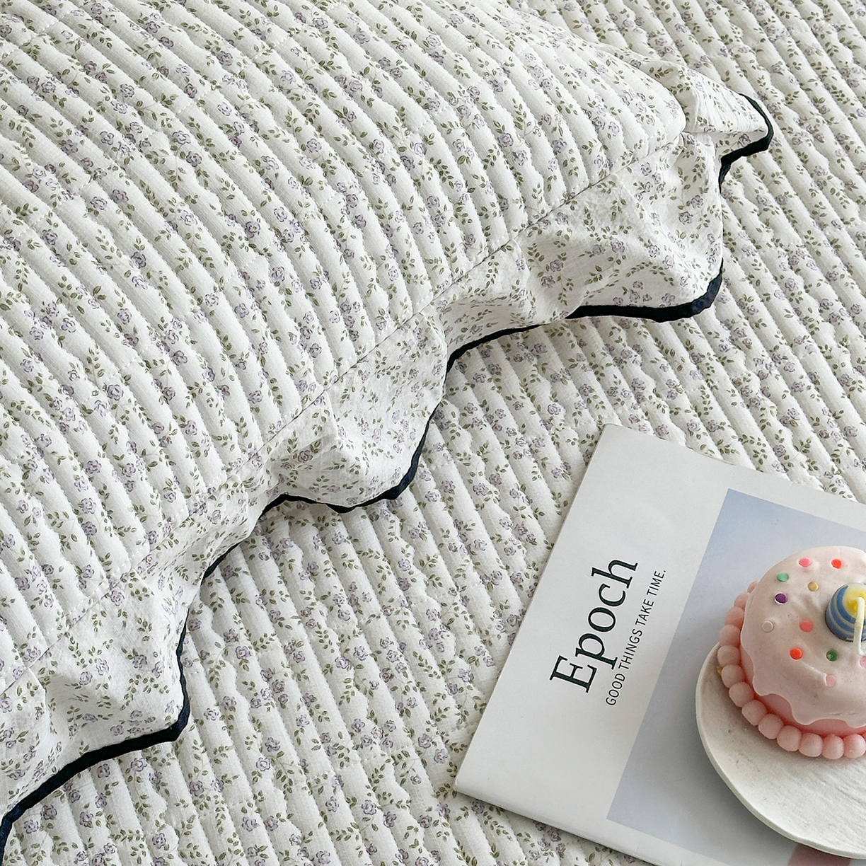 91家纺网 家纺一手货源 找家纺 幸嘉轩 2026新款双层纱花边床盖单件加厚夹棉云感皱皱纱花边款床单三件套 莫奈-紫