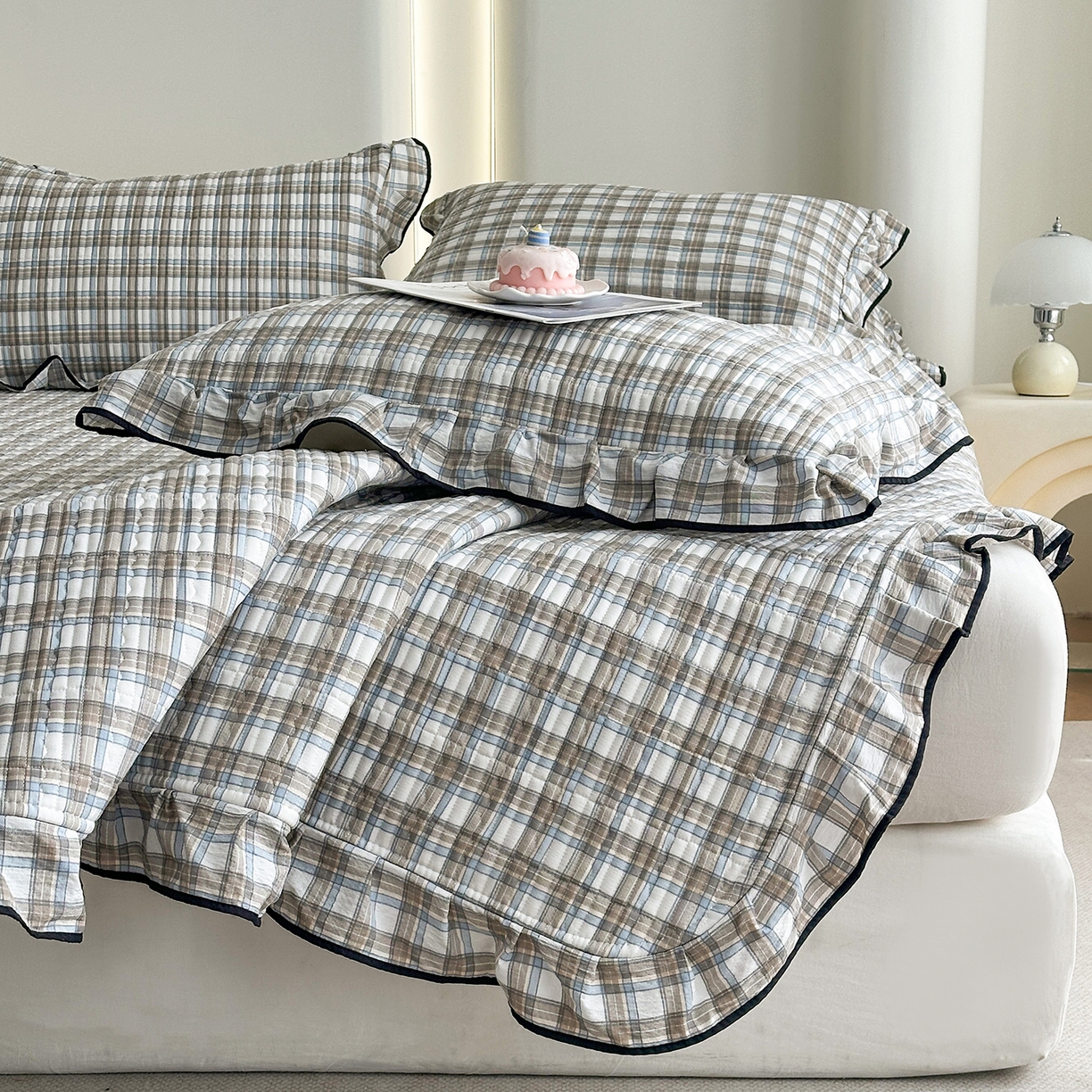 91家纺网 家纺一手货源 找家纺 （总）幸嘉轩 2026新款双层纱花边床盖单件加厚夹棉云感皱皱纱花边款床单三件套