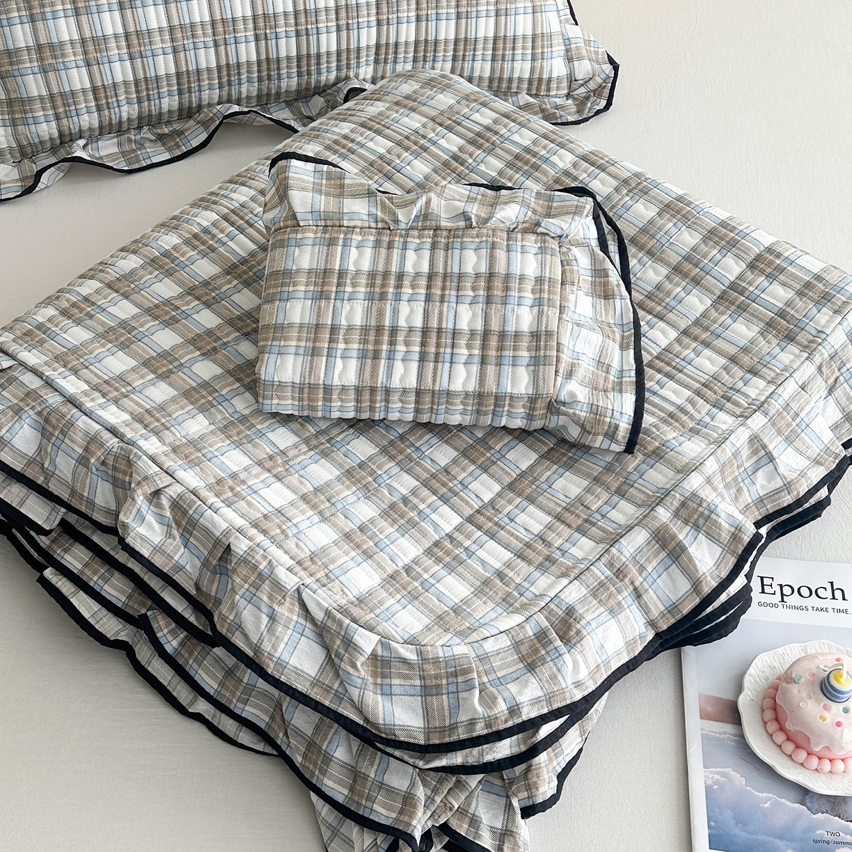 91家纺网 家纺一手货源 找家纺 幸嘉轩 2026新款双层纱花边床盖单件加厚夹棉云感皱皱纱花边款床单三件套 北野