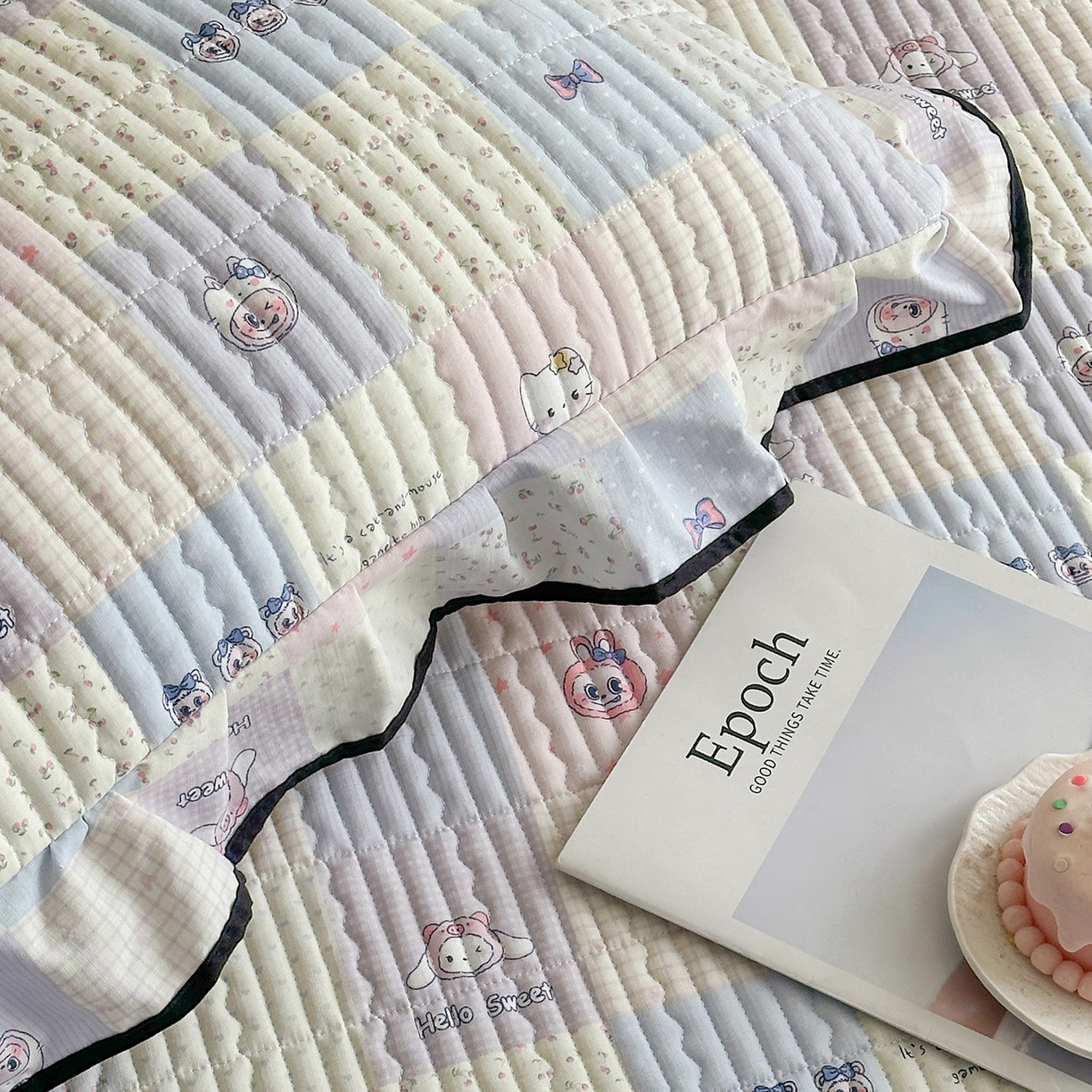 91家纺网 家纺一手货源 找家纺 幸嘉轩 2026新款双层纱花边床盖单件加厚夹棉云感皱皱纱花边款床单三件套 蓝布布