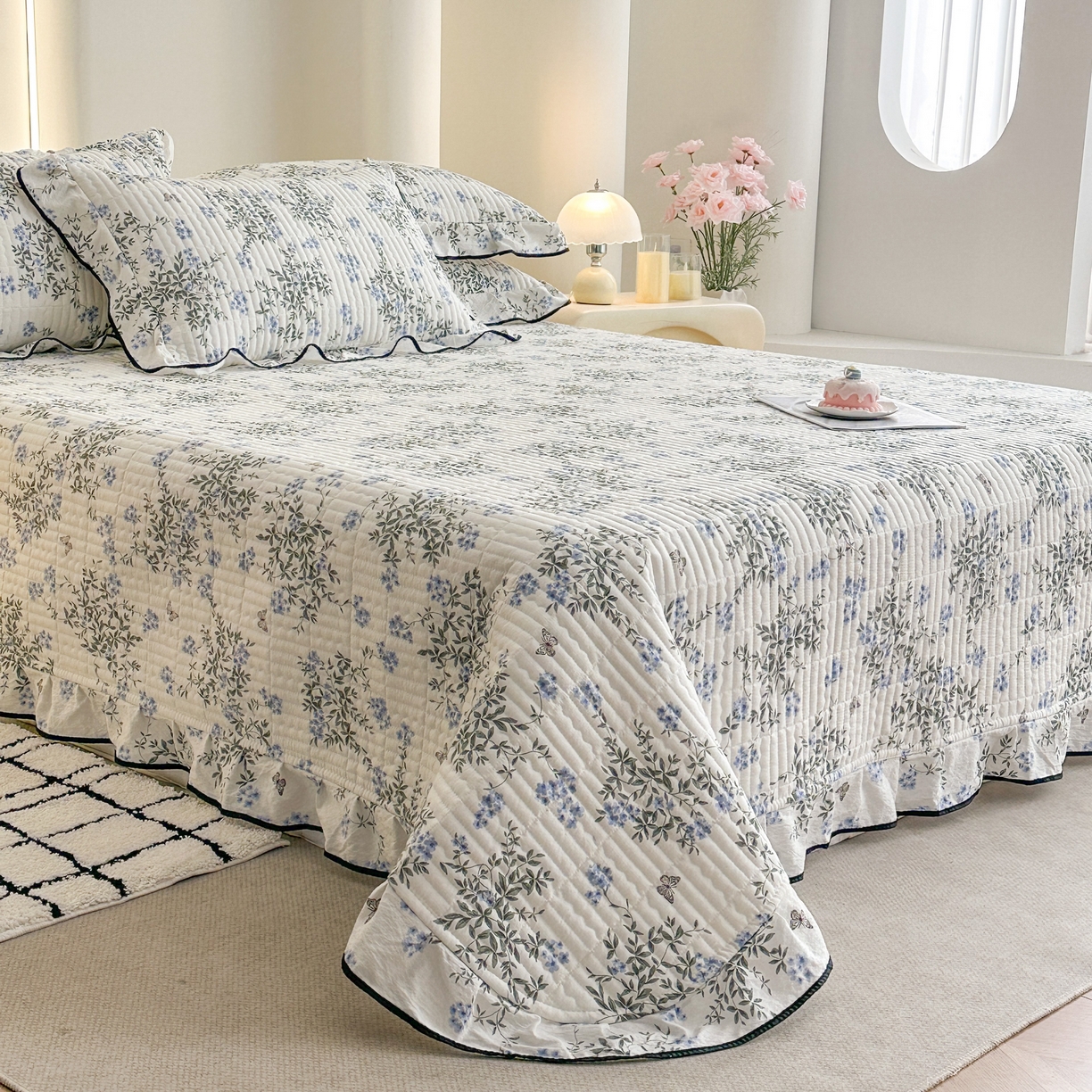 91家纺网 家纺一手货源 找家纺 幸嘉轩 2026新款双层纱花边床盖单件加厚夹棉云感皱皱纱花边款床单三件套 花香容