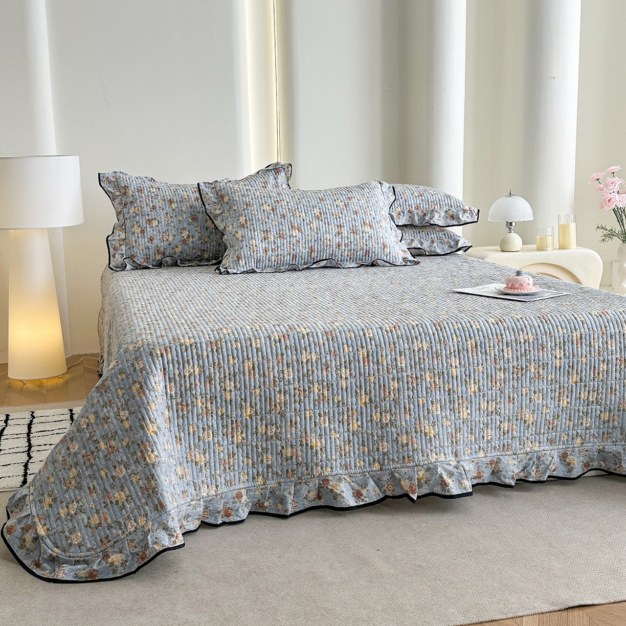 91家纺网 家纺一手货源 找家纺 幸嘉轩 2026新款双层纱花边床盖单件加厚夹棉云感皱皱纱花边款床单三件套 醉玲珑