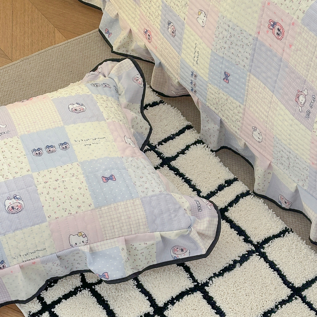 91家纺网 家纺一手货源 找家纺 幸嘉轩 2026新款双层纱花边床盖单件加厚夹棉云感皱皱纱花边款床单三件套 蓝布布