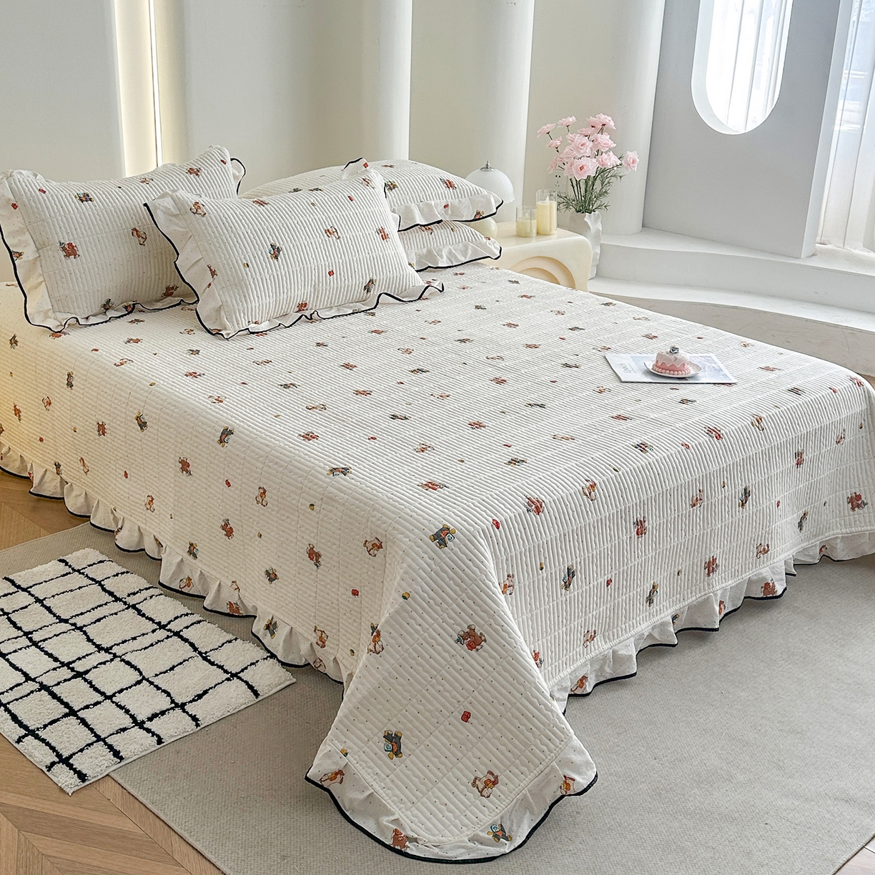 91家纺网 家纺一手货源 找家纺 幸嘉轩 2026新款双层纱花边床盖单件加厚夹棉云感皱皱纱花边款床单三件套 吉祥小马