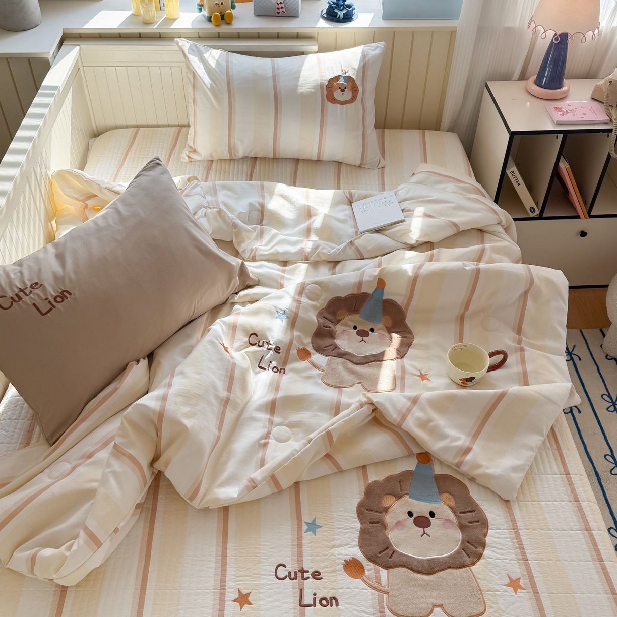 吾欢心 2026新款贴布绣水洗棉床盖款夏被四件套 夏凉被空调被 小狮子