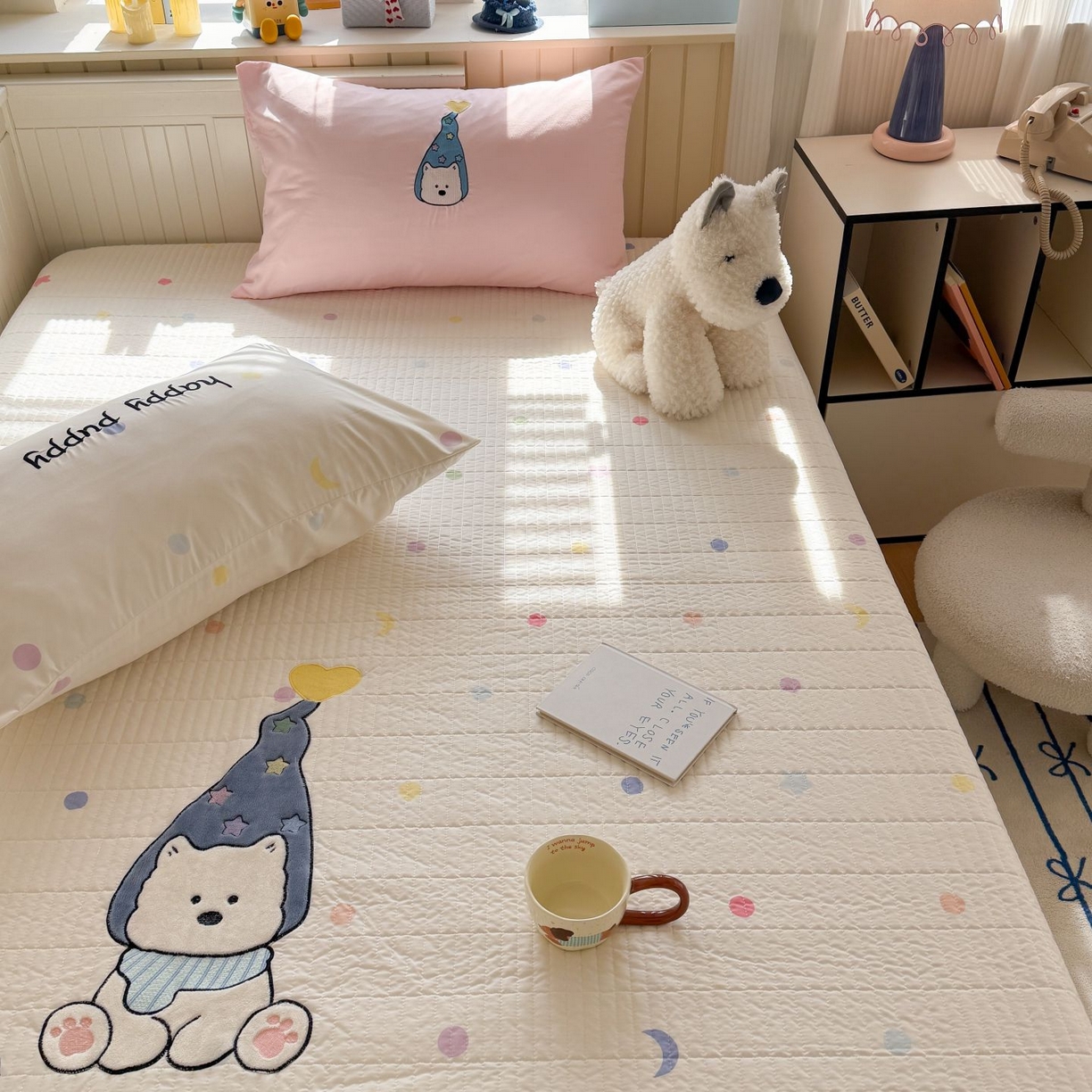 91家纺网 家纺一手货源 找家纺 吾欢心 2026新款贴布绣水洗棉床盖款夏被四件套 夏凉被空调被 开心露比