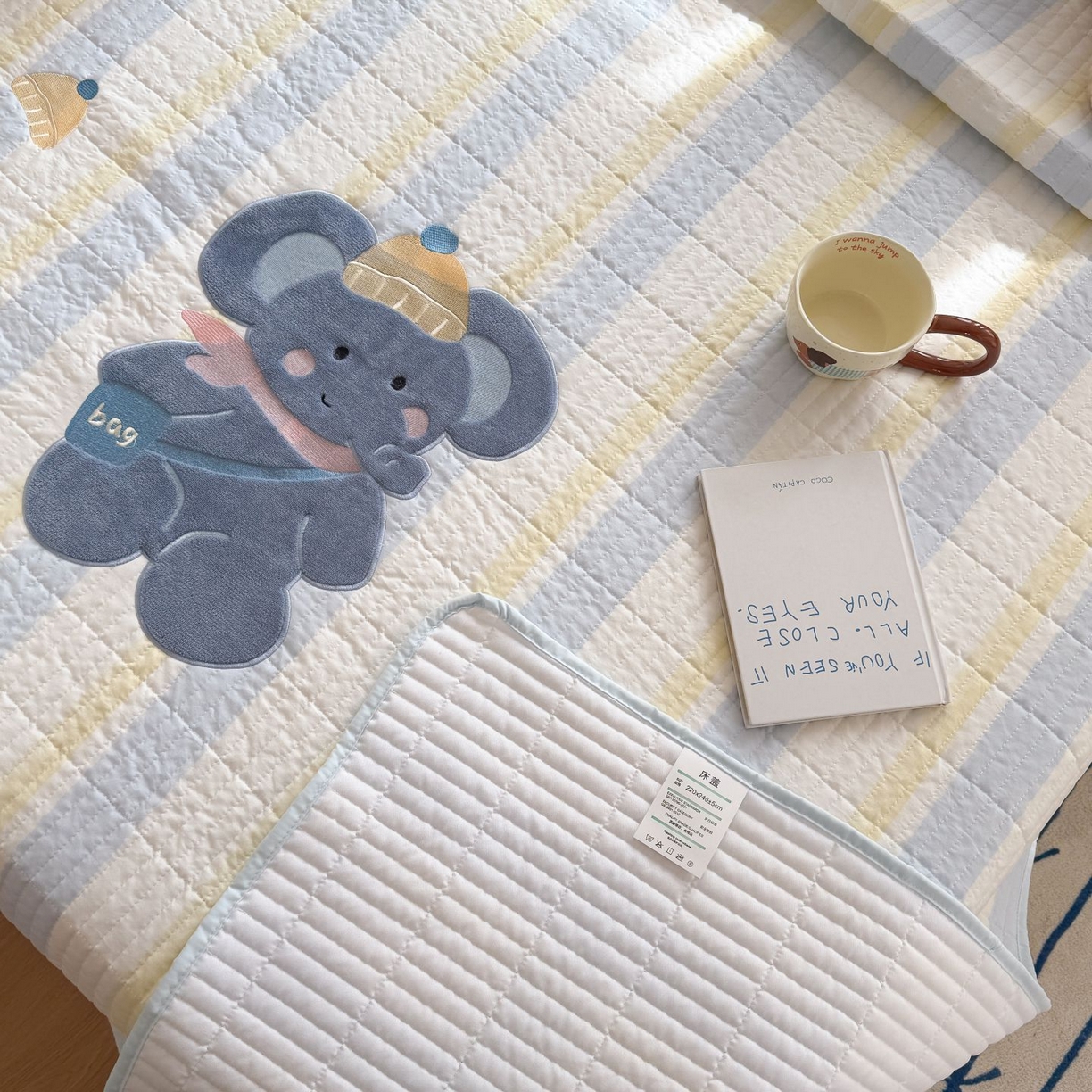 91家纺网 家纺一手货源 找家纺 吾欢心 2026新款贴布绣水洗棉床盖款夏被四件套 夏凉被空调被 萌萌小象