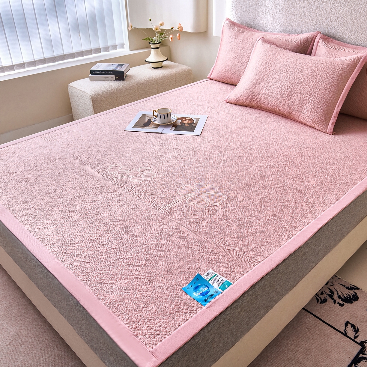 91家纺网 家纺一手货源 找家纺 （总）尚品凤凰 2026新款凉豆豆平铺款凉席--幸运草系列