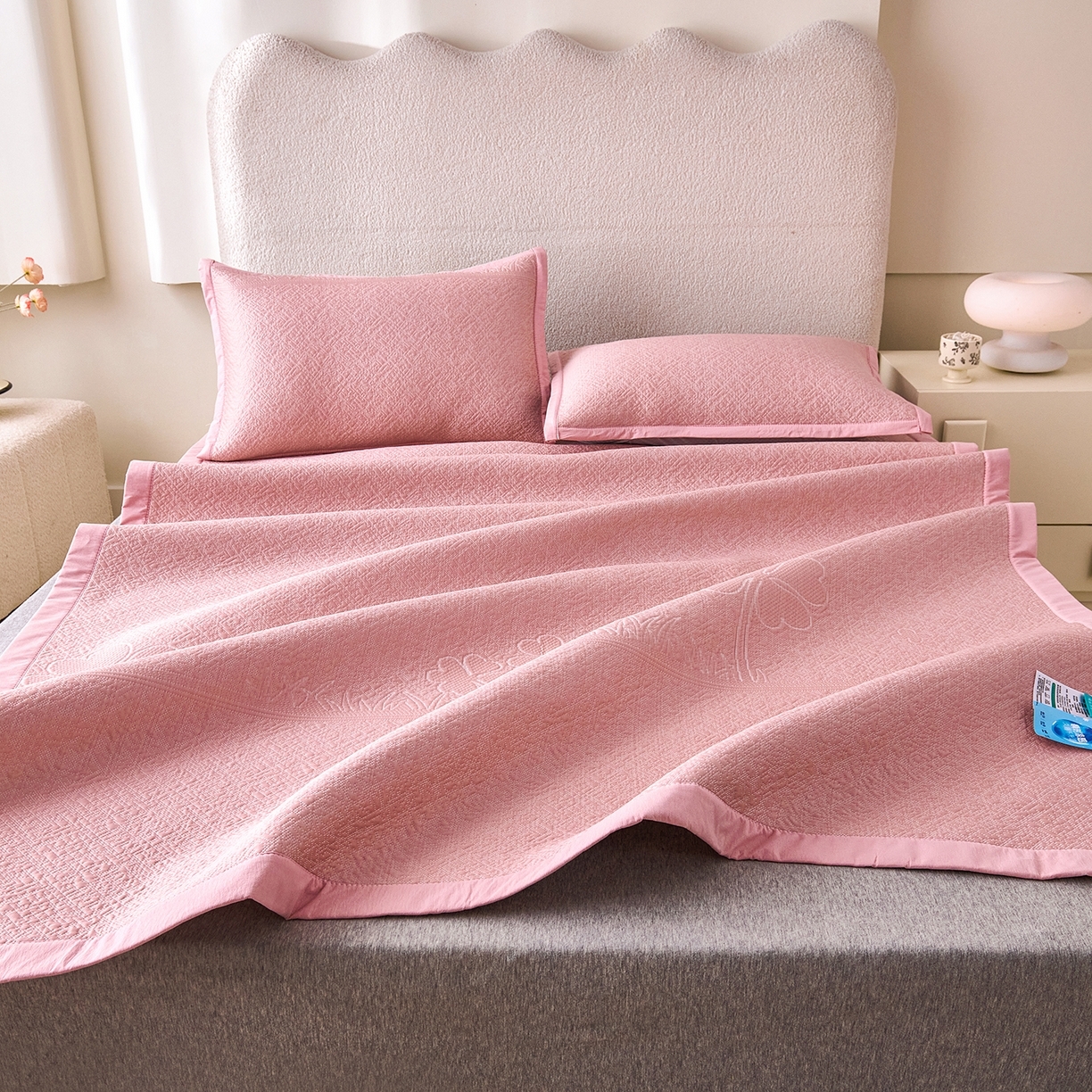 91家纺网 家纺一手货源 找家纺 （总）尚品凤凰 2026新款凉豆豆平铺款凉席--幸运草系列