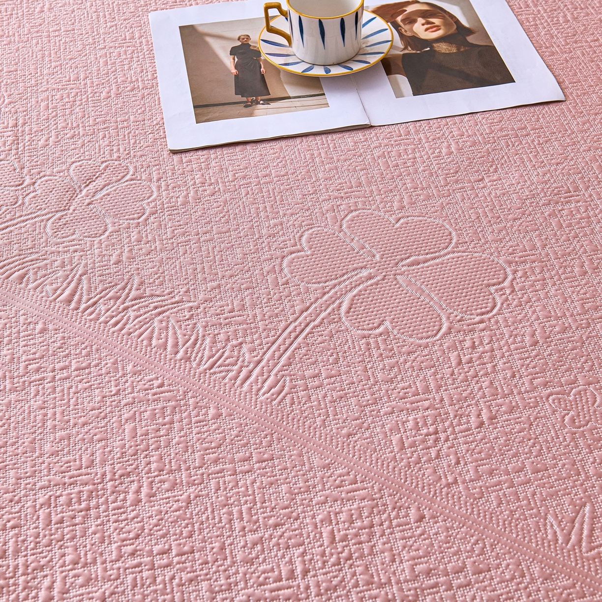 91家纺网 家纺一手货源 找家纺 （总）尚品凤凰 2026新款凉豆豆平铺款凉席--幸运草系列