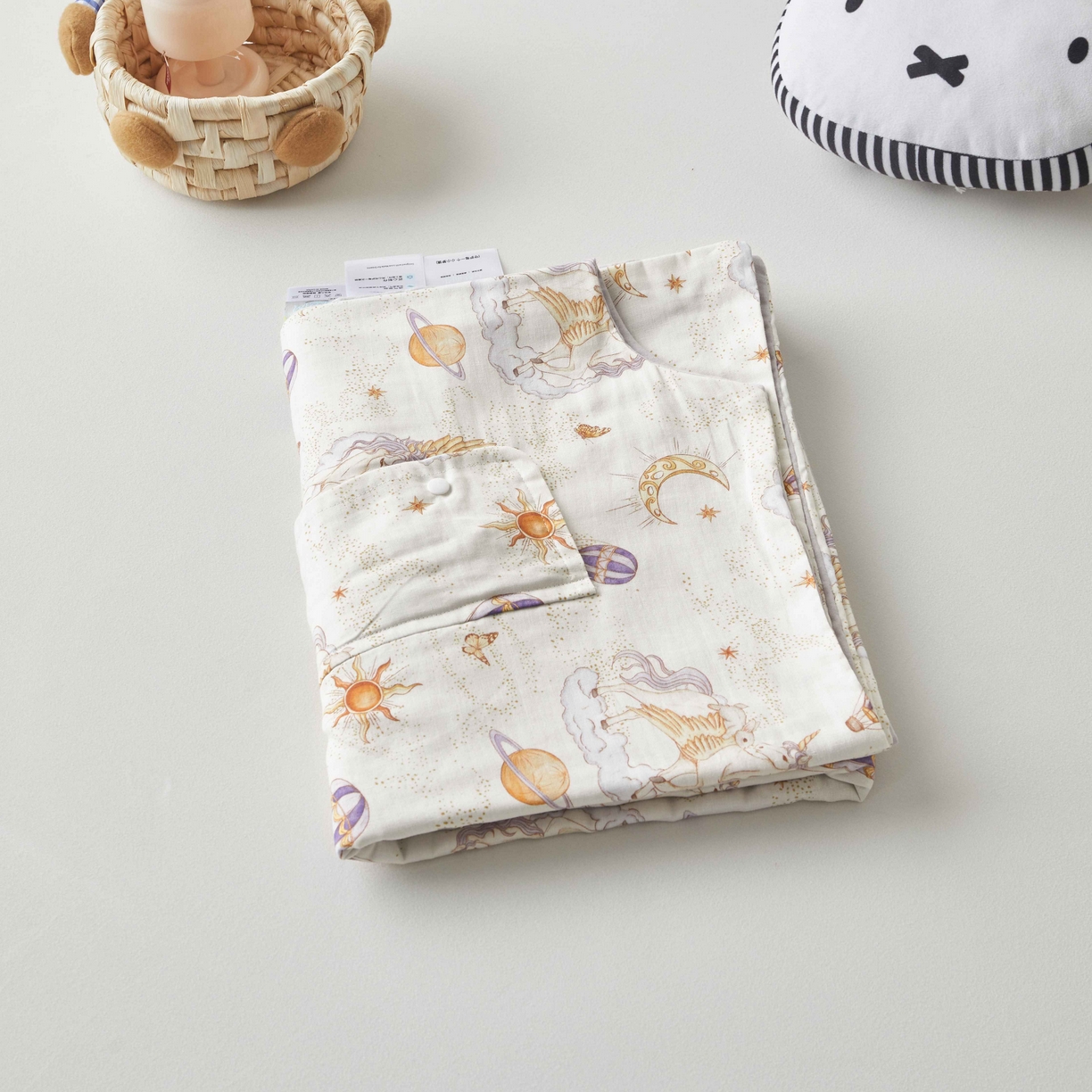 荷马之梦 2026新款全棉纯棉纱布印花小版盖毯山茶蚕丝儿童拥抱防踢夏被-拥抱森林 天马逐风