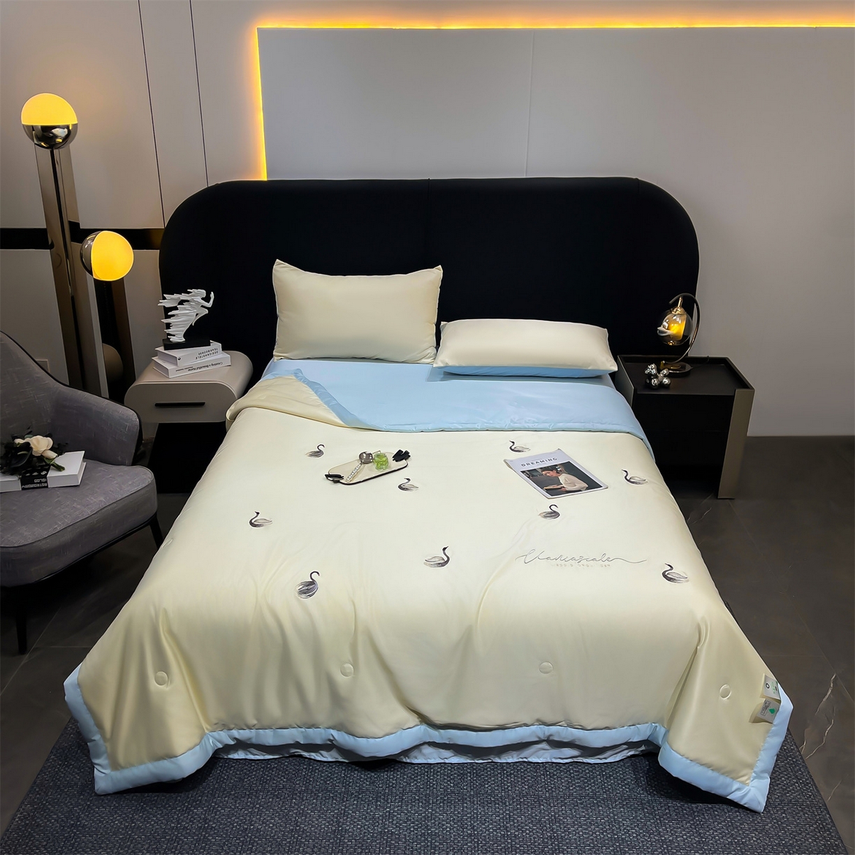 91家纺网 家纺一手货源 找家纺 梵蒂莎 2026新款满绣系列-水洗真丝空调被水洗冰丝夏被四件套夏凉被（需要买家秀，加微信） 天鹅-白蓝