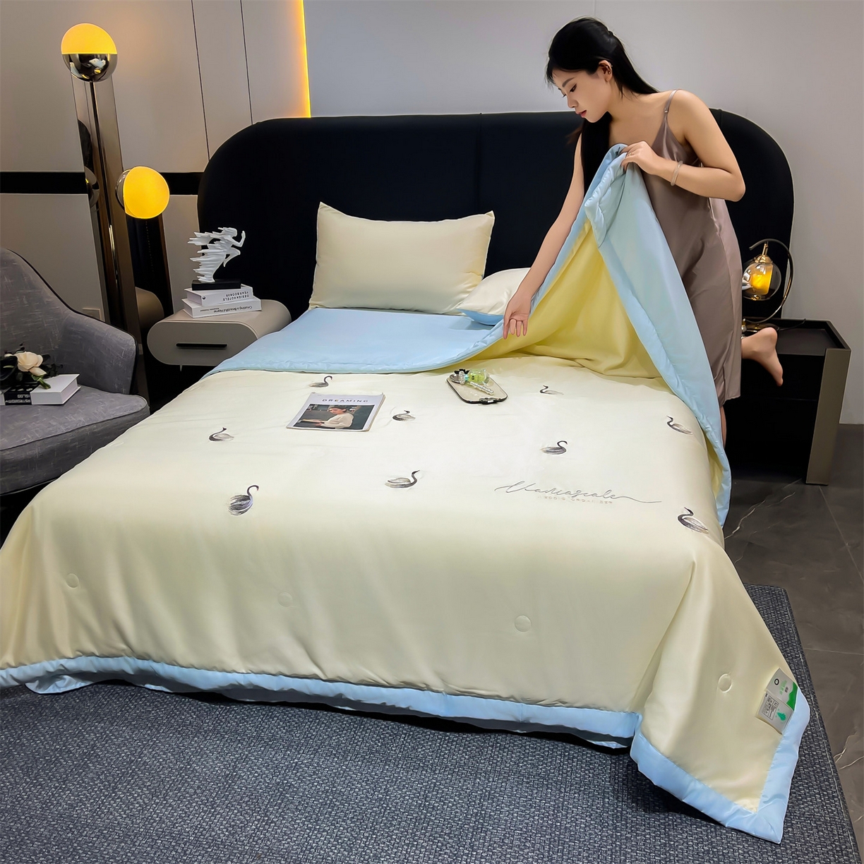 91家纺网 家纺一手货源 找家纺 梵蒂莎 2026新款满绣系列-水洗真丝空调被水洗冰丝夏被四件套夏凉被（需要买家秀，加微信） 天鹅-白蓝