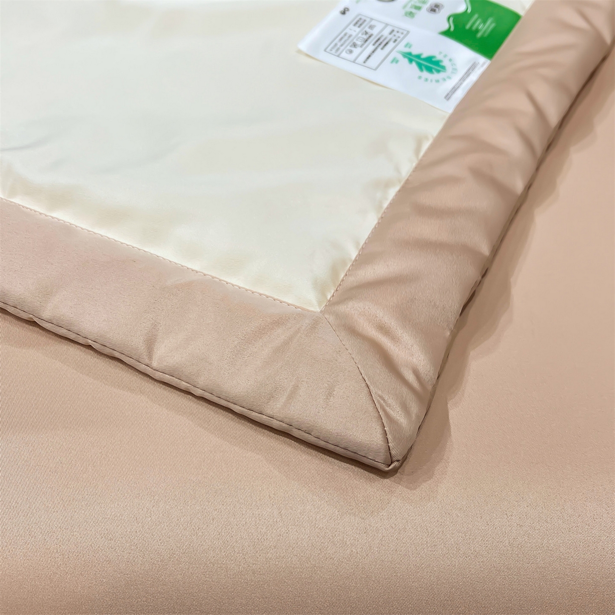 91家纺网 家纺一手货源 找家纺 梵蒂莎 2026新款满绣系列-水洗真丝空调被水洗冰丝夏被四件套夏凉被（需要买家秀，加微信） 天鹅-白香槟