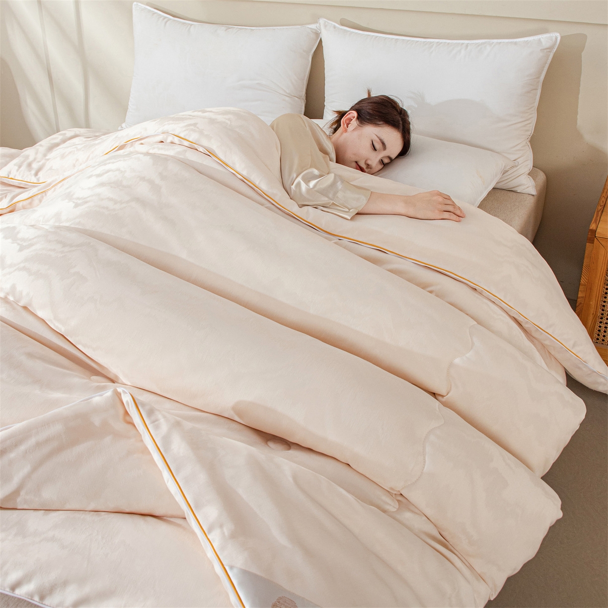 91家纺网 家纺一手货源 找家纺 小禹仔家纺 2026新款全棉提花蚕蛹蛋白子母被-山水系列 山水-香槟