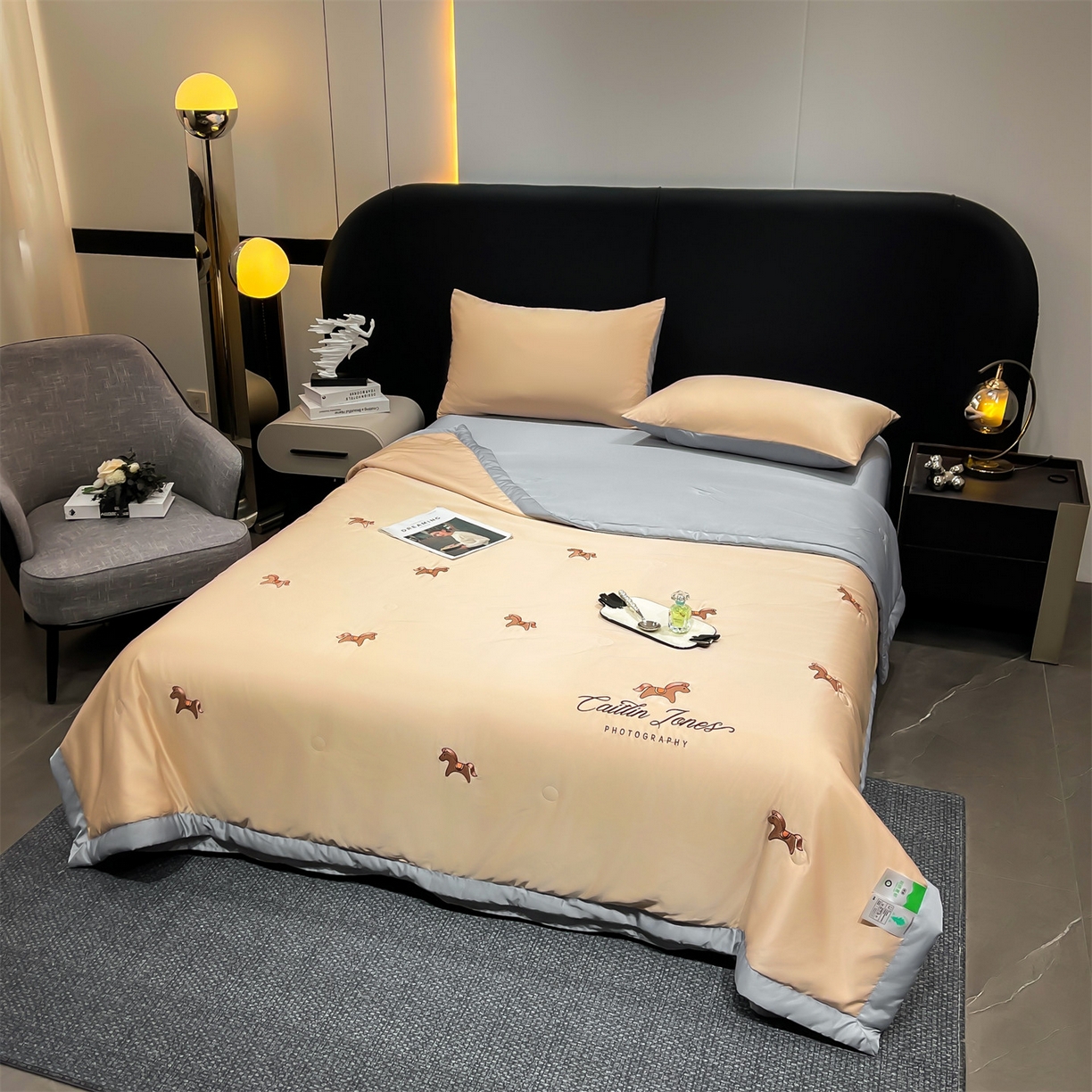 91家纺网 家纺一手货源 找家纺 梵蒂莎 2026新款满绣系列-水洗真丝空调被水洗冰丝夏被四件套夏凉被（需要买家秀，加微信） 小马-香槟灰