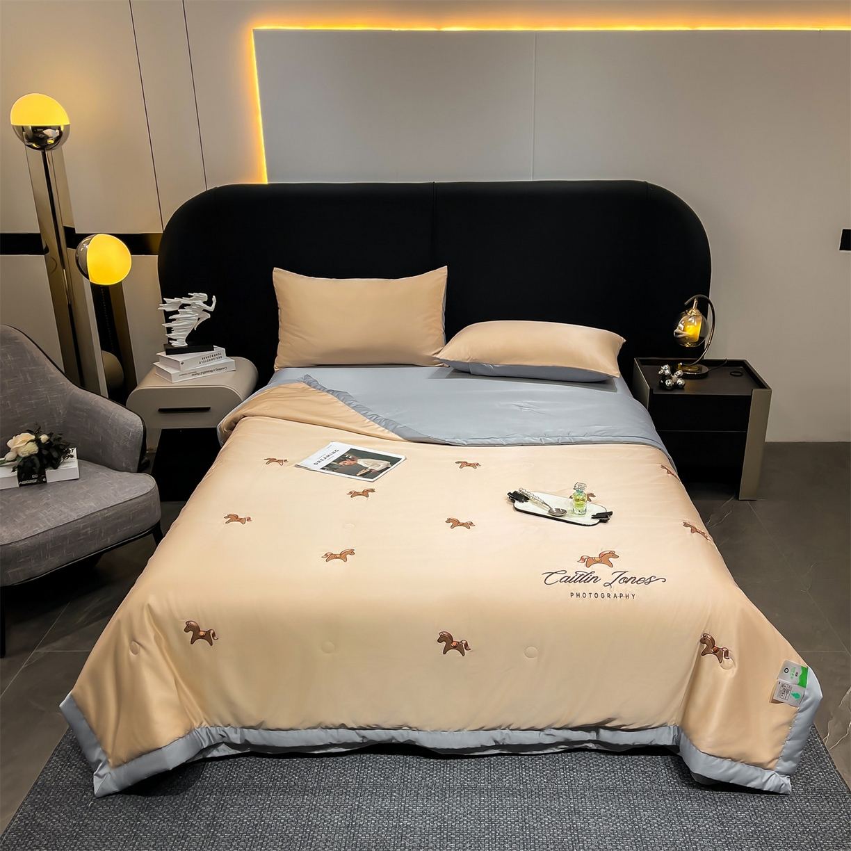 91家纺网 家纺一手货源 找家纺 梵蒂莎 2026新款满绣系列-水洗真丝空调被水洗冰丝夏被四件套夏凉被（需要买家秀，加微信） 小马-香槟灰