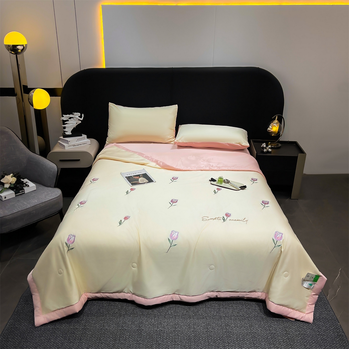 91家纺网 家纺一手货源 找家纺 梵蒂莎 2026新款满绣系列-水洗真丝空调被水洗冰丝夏被四件套夏凉被（需要买家秀，加微信） 郁金香-白粉