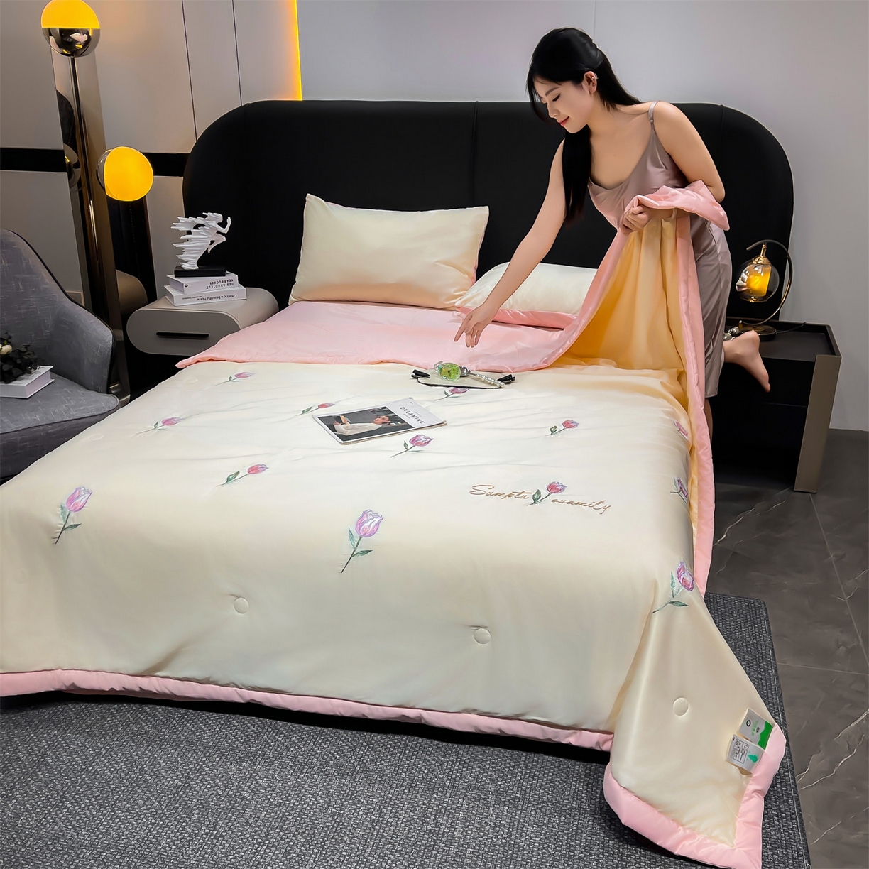 91家纺网 家纺一手货源 找家纺 梵蒂莎 2026新款满绣系列-水洗真丝空调被水洗冰丝夏被四件套夏凉被（需要买家秀，加微信） 郁金香-白粉