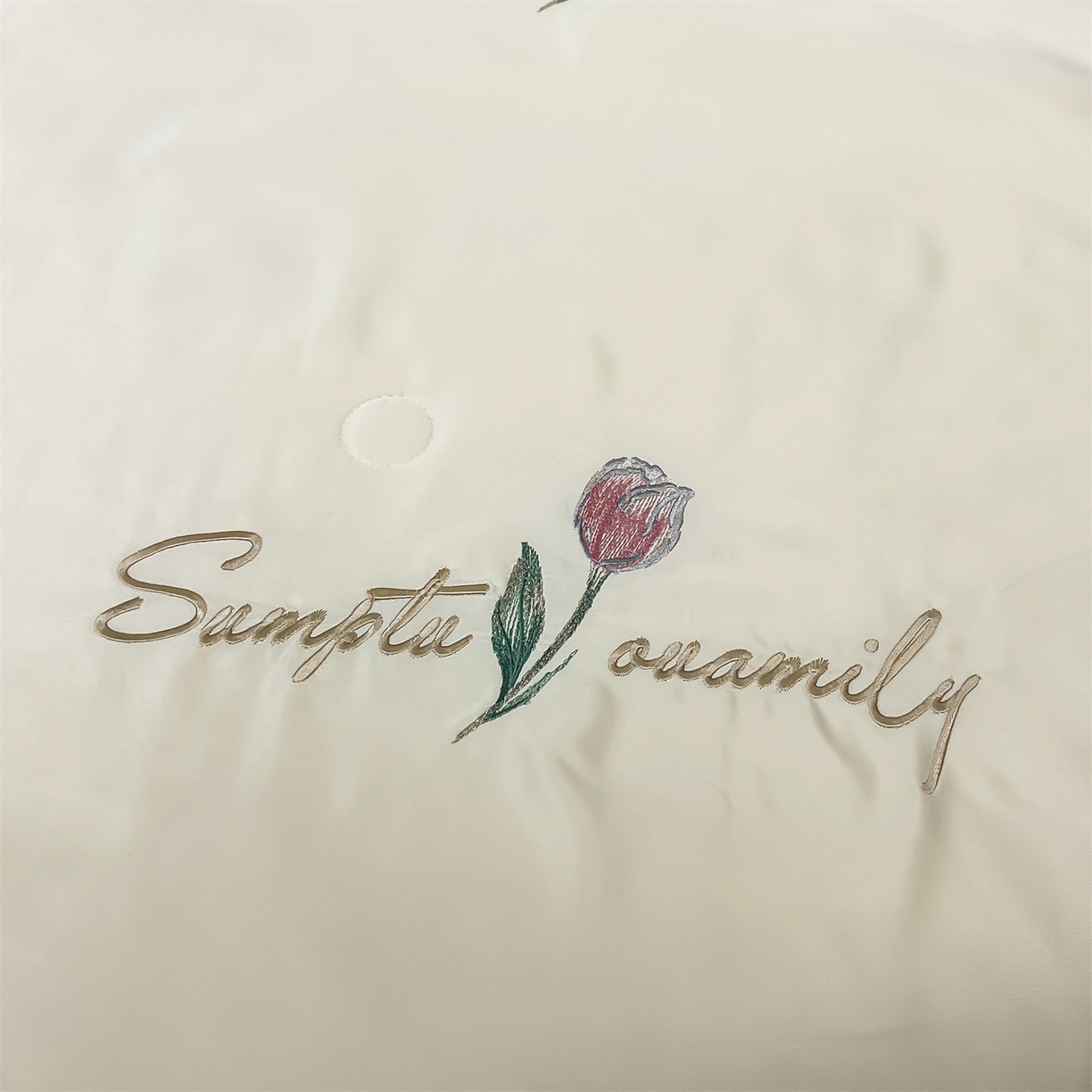 91家纺网 家纺一手货源 找家纺 梵蒂莎 2026新款满绣系列-水洗真丝空调被水洗冰丝夏被四件套夏凉被（需要买家秀，加微信） 郁金香-白粉