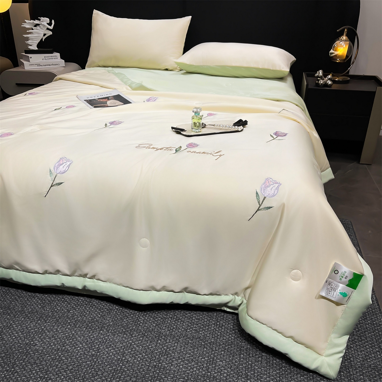 91家纺网 家纺一手货源 找家纺 梵蒂莎 2026新款满绣系列-水洗真丝空调被水洗冰丝夏被四件套夏凉被（需要买家秀，加微信） 郁金香-白绿