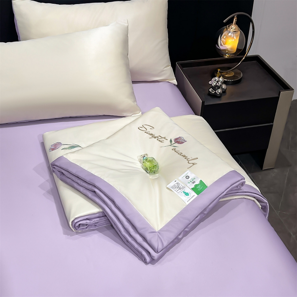 91家纺网 家纺一手货源 找家纺 梵蒂莎 2026新款满绣系列-水洗真丝空调被水洗冰丝夏被四件套夏凉被（需要买家秀，加微信） 郁金香-白紫