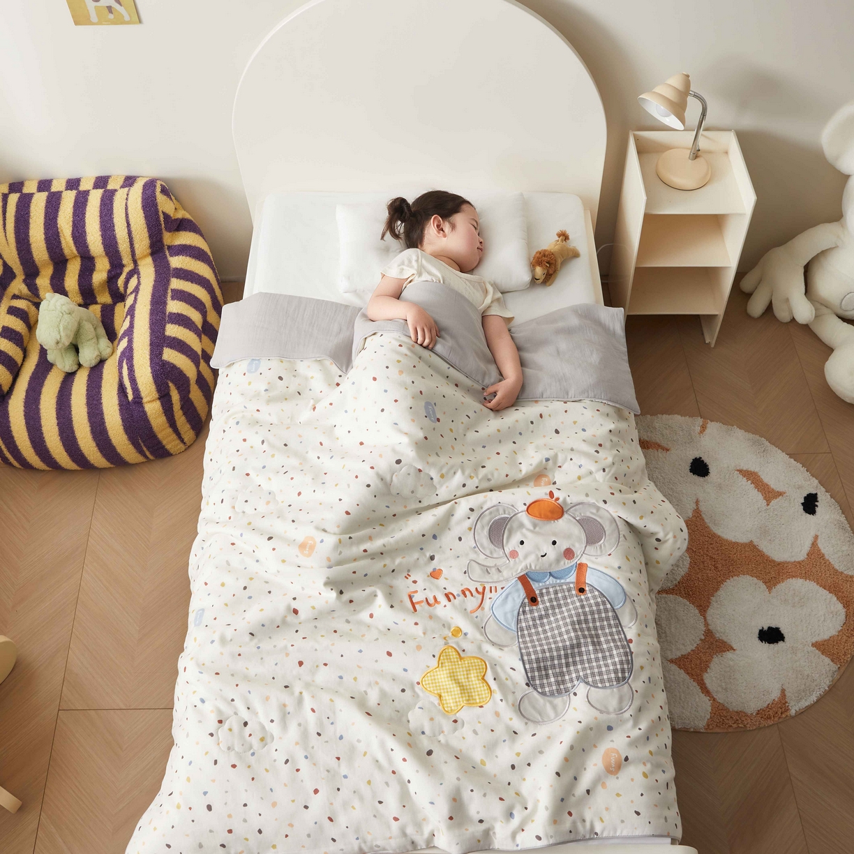 91家纺网 家纺一手货源 找家纺 荷马之梦 2026新款全棉纯棉双层纱印花贴布绣卡通山茶蚕丝儿童夏被-轻芯系列 趣味小象