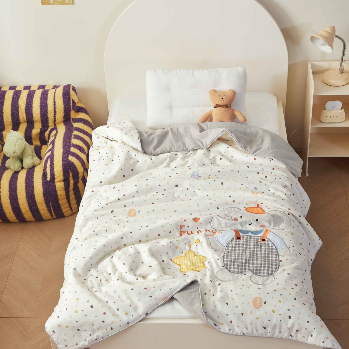 91家纺网 家纺一手货源 找家纺 荷马之梦 2026新款全棉纯棉双层纱印花贴布绣卡通山茶蚕丝儿童夏被-轻芯系列 趣味小象