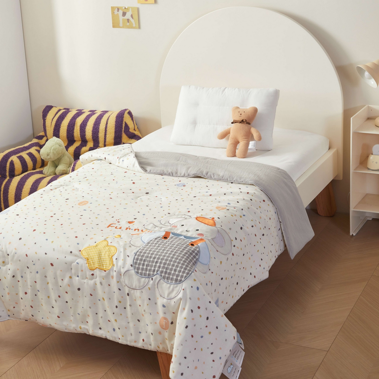 91家纺网 家纺一手货源 找家纺 荷马之梦 2026新款全棉纯棉双层纱印花贴布绣卡通山茶蚕丝儿童夏被-轻芯系列 趣味小象