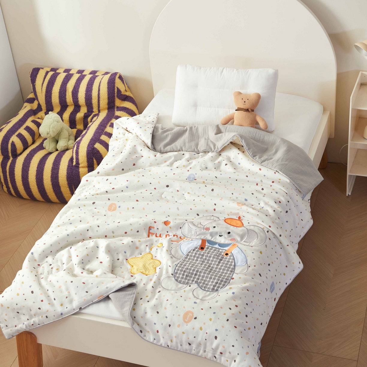 91家纺网 家纺一手货源 找家纺 荷马之梦 2026新款全棉纯棉双层纱印花贴布绣卡通山茶蚕丝儿童夏被-轻芯系列 趣味小象