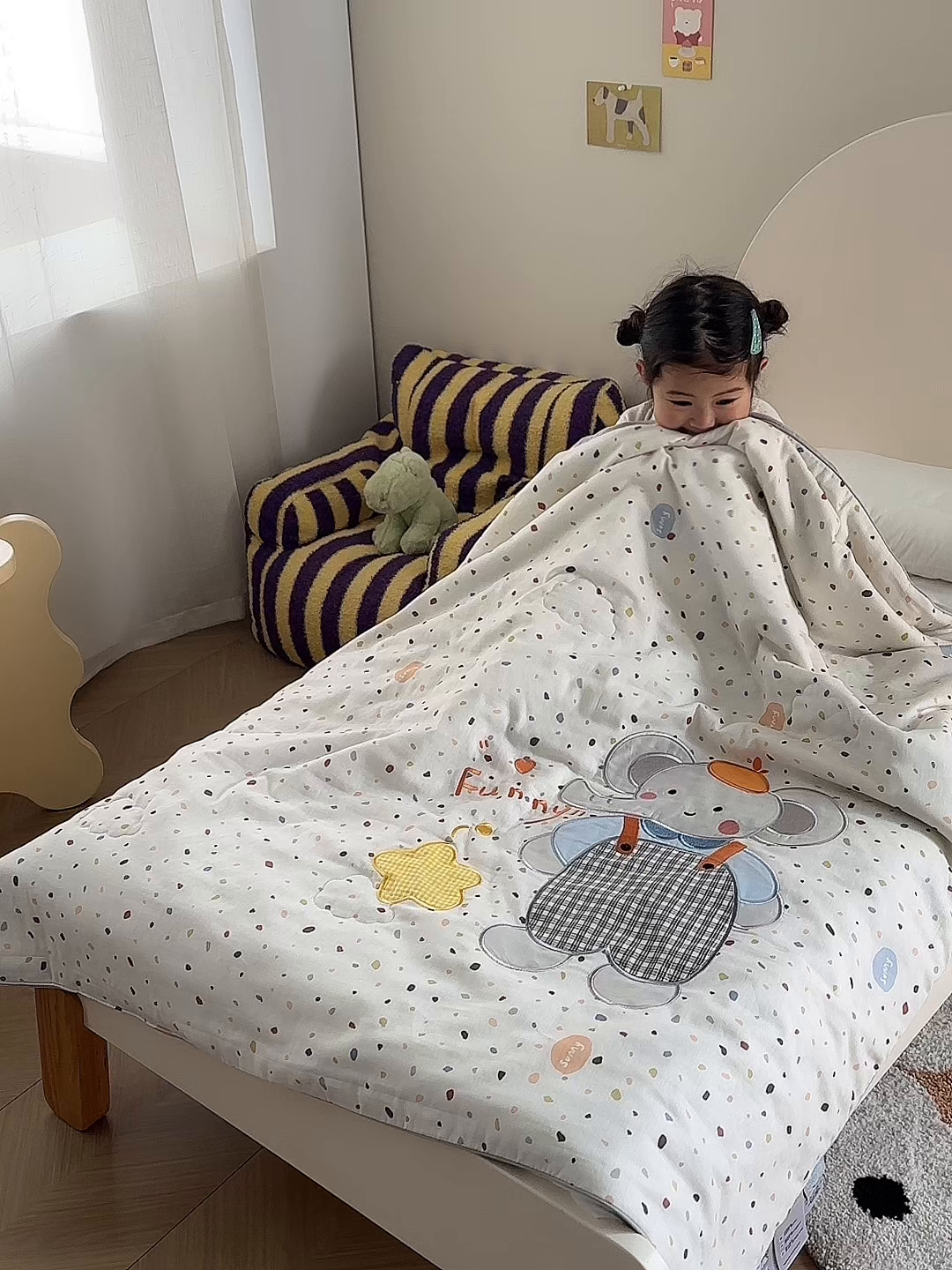 91家纺网 家纺一手货源 找家纺 荷马之梦 2026新款全棉纯棉双层纱印花贴布绣卡通山茶蚕丝儿童夏被-轻芯系列 趣味小象