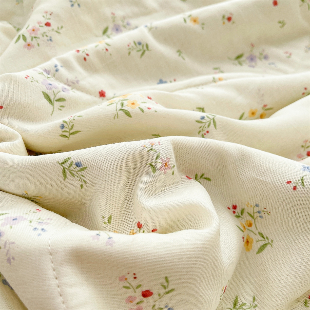 91家纺网 家纺一手货源 找家纺 梵蒂莎 2026新款全棉双层纱夏被四件套100%棉花夏凉被里外纯棉被子被芯（需要买家秀，加微信） 风雅小竺