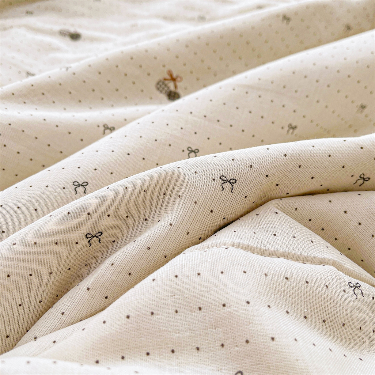 91家纺网 家纺一手货源 找家纺 梵蒂莎 2026新款全棉双层纱夏被四件套100%棉花夏凉被里外纯棉被子被芯（需要买家秀，加微信） 点点微澜