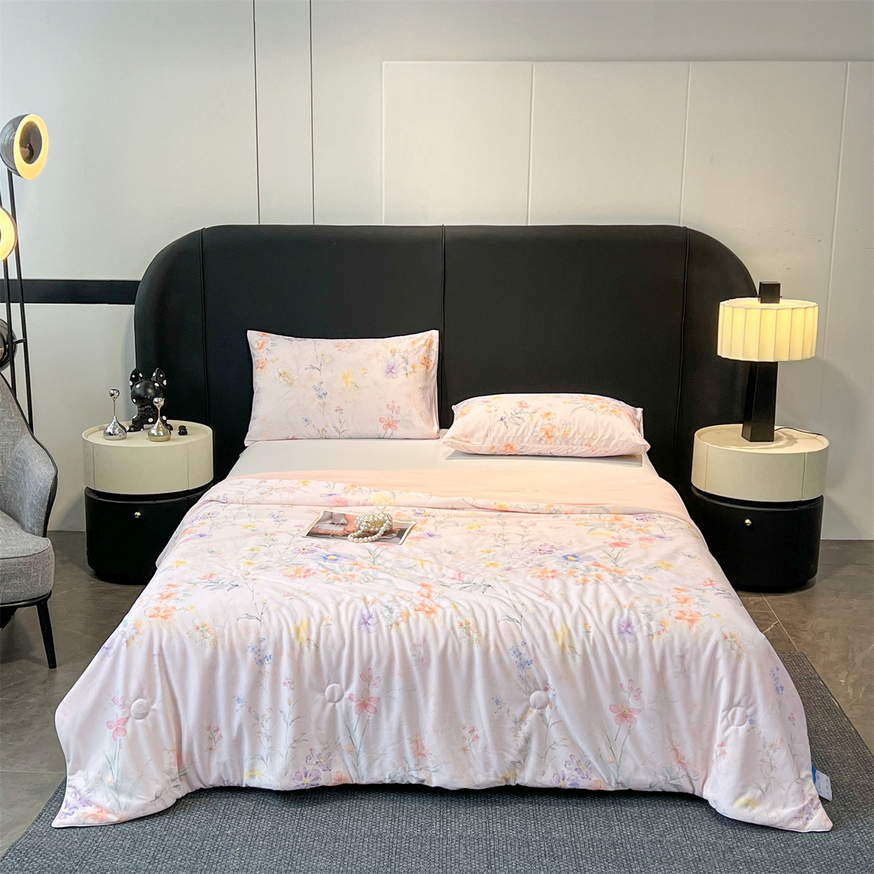 91家纺网 家纺一手货源 找家纺 小禹仔家纺 2026新款氨纶凉感印花夏被 风荷举