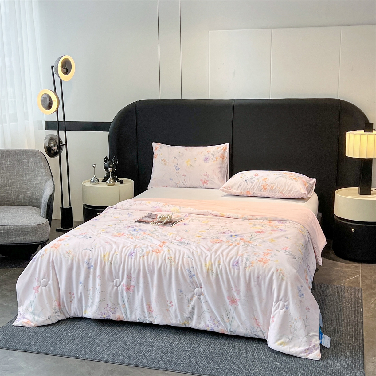 91家纺网 家纺一手货源 找家纺 小禹仔家纺 2026新款氨纶凉感印花夏被 风荷举