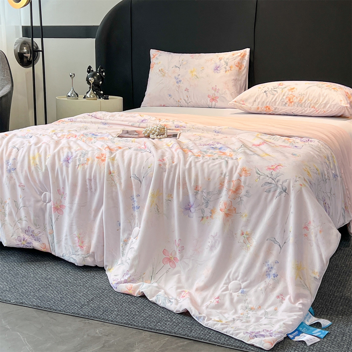 91家纺网 家纺一手货源 找家纺 小禹仔家纺 2026新款氨纶凉感印花夏被 风荷举