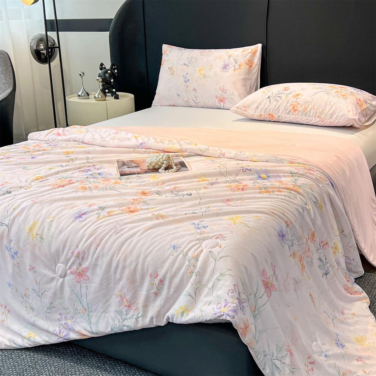 91家纺网 家纺一手货源 找家纺 小禹仔家纺 2026新款氨纶凉感印花夏被 风荷举