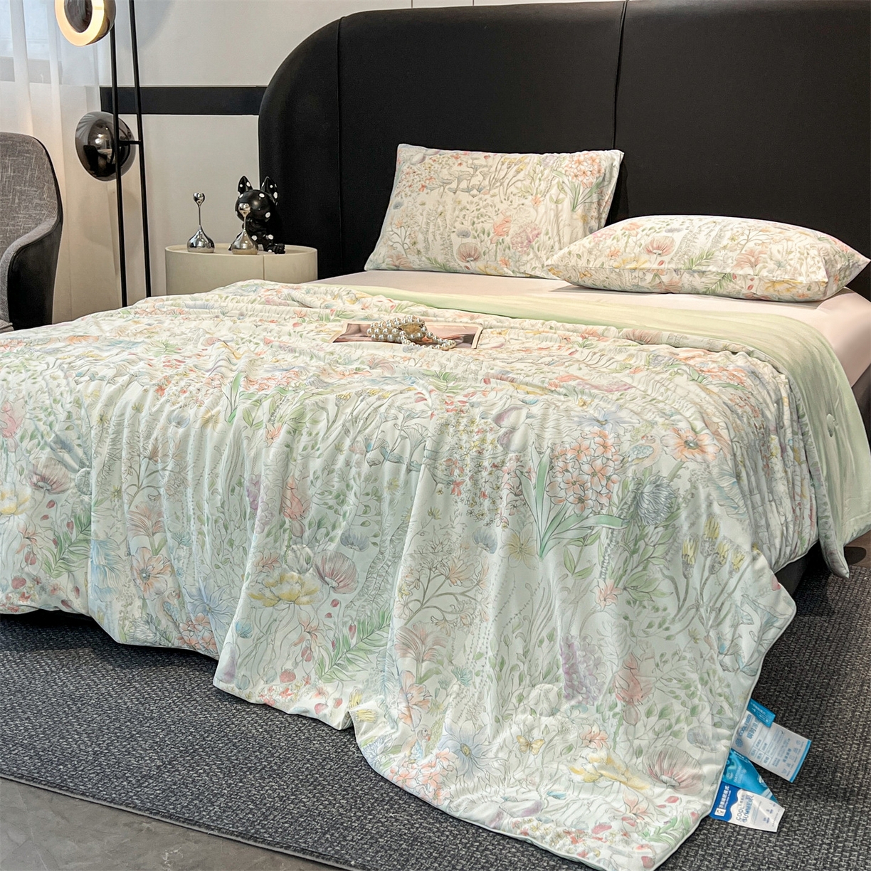 91家纺网 家纺一手货源 找家纺 小禹仔家纺 2026新款氨纶凉感印花夏被 花陌语