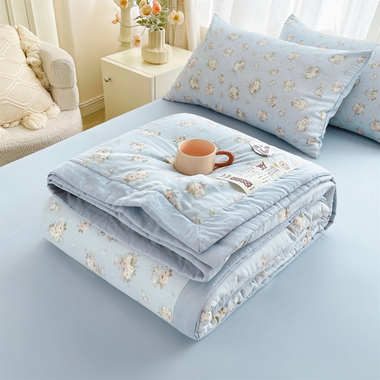 91家纺网 家纺一手货源 找家纺 梵蒂莎 2026新款全棉双层纱夏被四件套100%棉花夏凉被里外纯棉被子被芯（需要买家秀，加微信） 夏日牡丹-蓝
