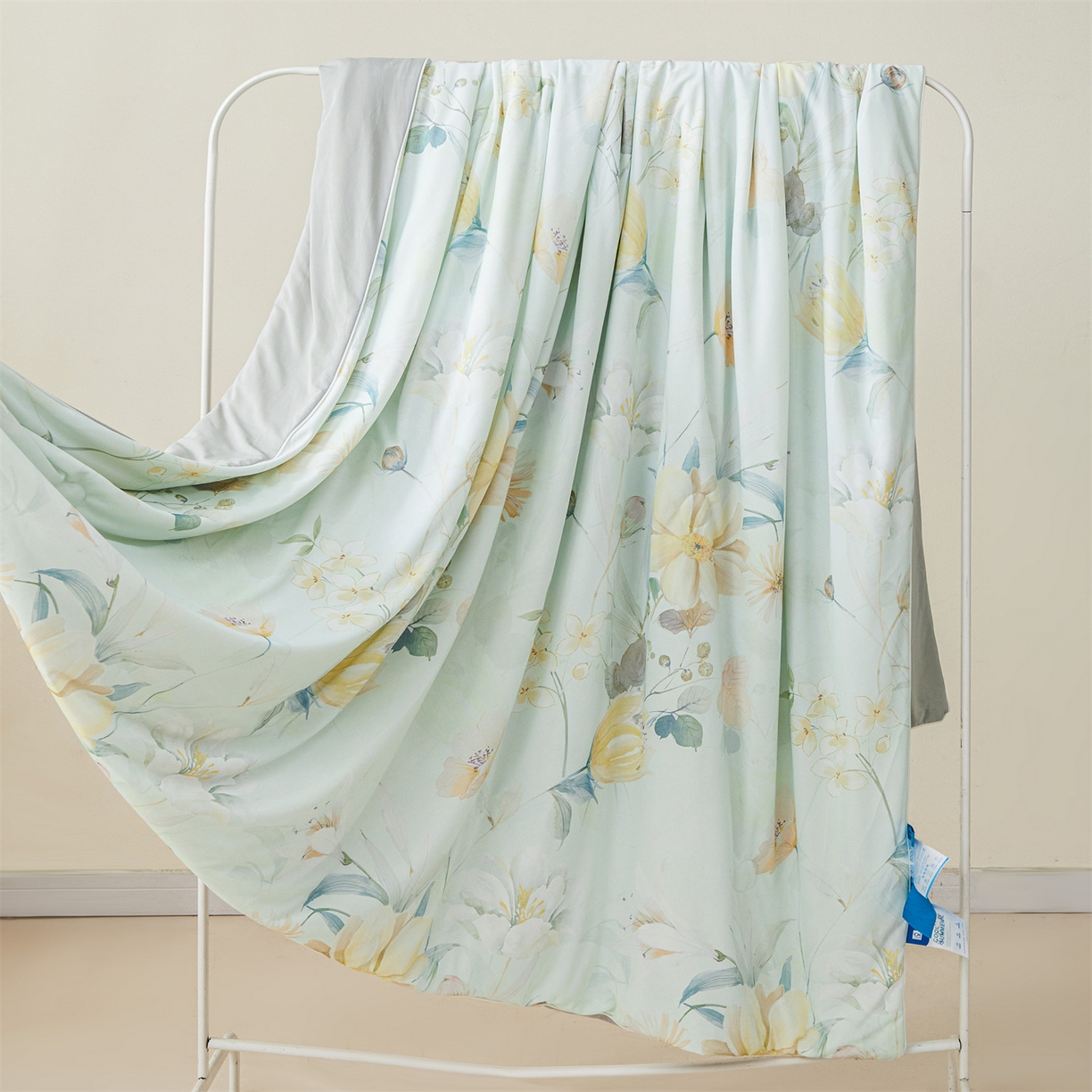 91家纺网 家纺一手货源 找家纺 小禹仔家纺 2026新款氨纶凉感印花夏被 晴川