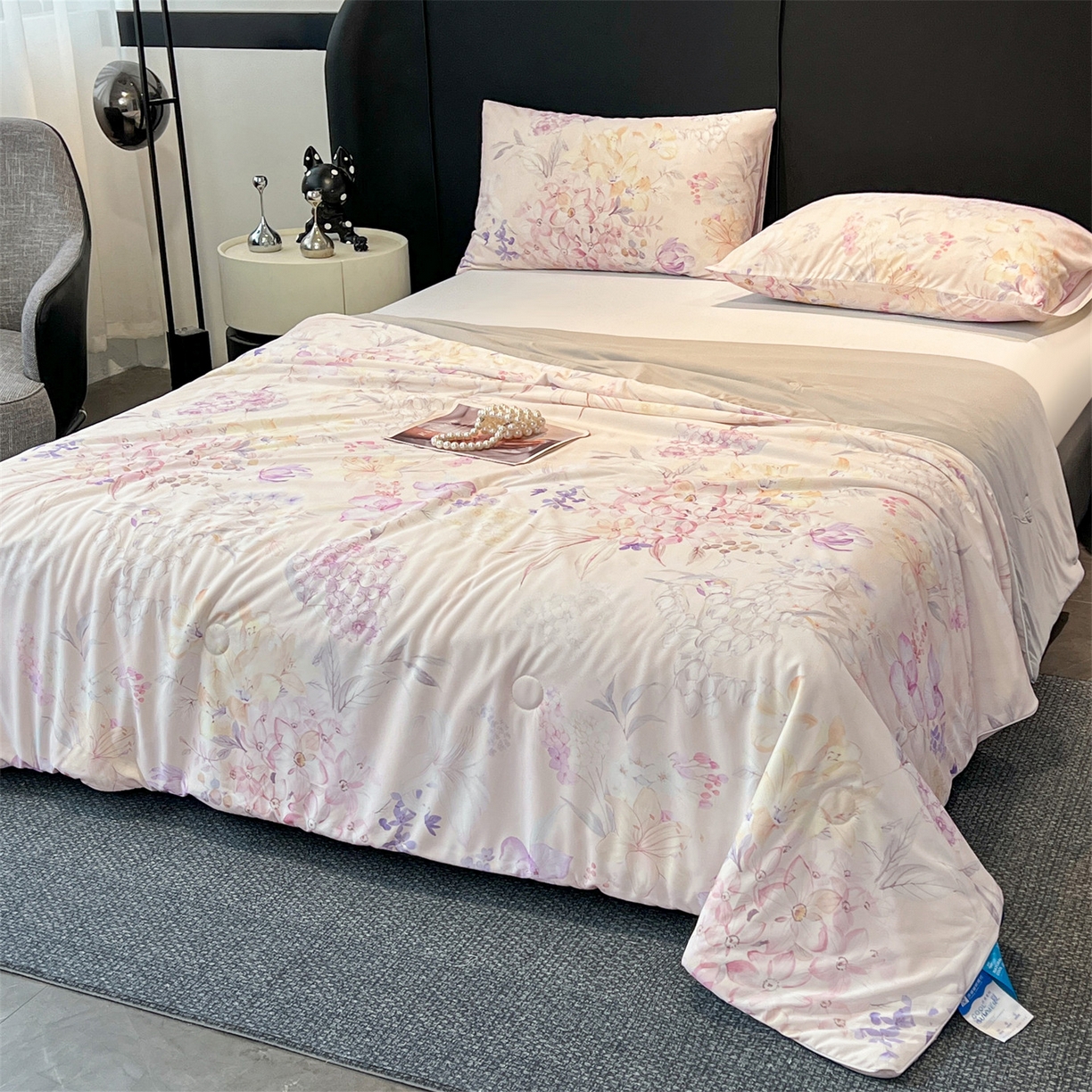 91家纺网 家纺一手货源 找家纺 小禹仔家纺 2026新款氨纶凉感印花夏被 樱絮