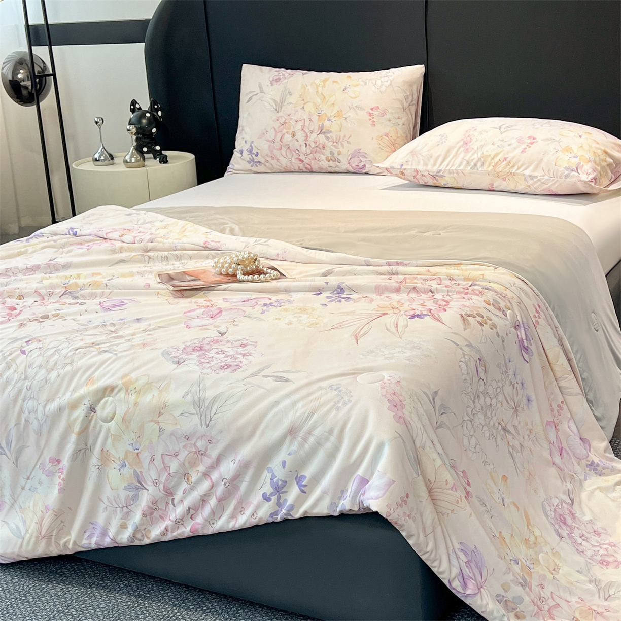 91家纺网 家纺一手货源 找家纺 小禹仔家纺 2026新款氨纶凉感印花夏被 樱絮