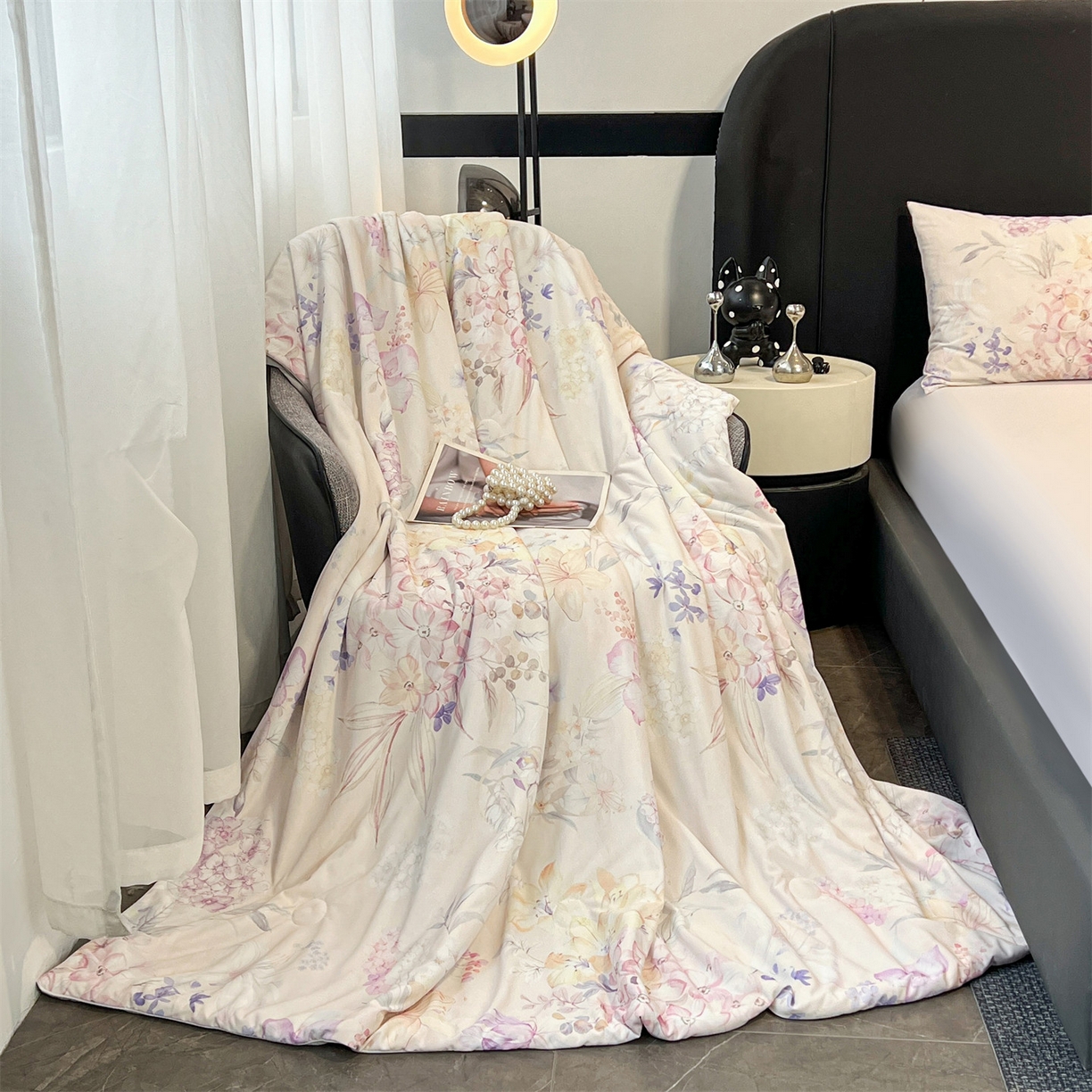 91家纺网 家纺一手货源 找家纺 小禹仔家纺 2026新款氨纶凉感印花夏被 樱絮